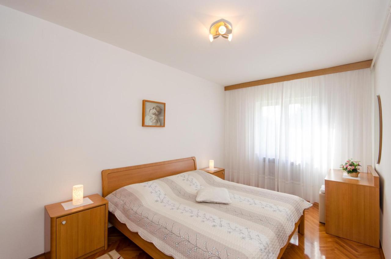 Apartments Bungavilia Rovinj Exterior foto